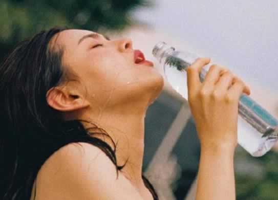 网上取款失败被黑客服说账号违规下注套利不给提现.引题(图)
